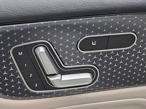 Certified 2026 Mercedes-Benz GLB 250 4MATIC image 18
