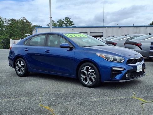 Used 2020 Kia Forte LXS image 2