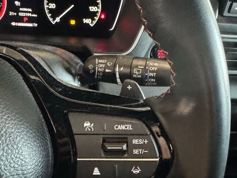 Used 2023 Honda Pilot Sport image 17