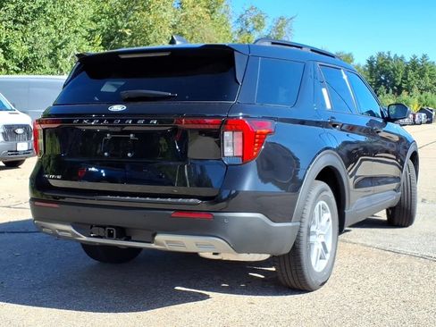 New 2027 Ford Explorer Active w/ Active Comfort Package AWD/4WD image 5