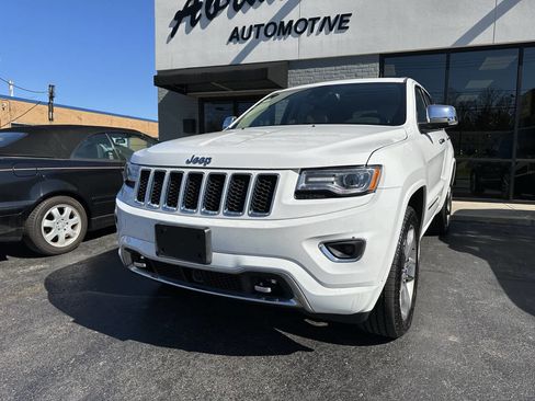 Used 2015 Jeep Grand Cherokee Overland w/ Advanced Technology Group image 2