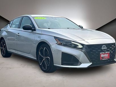 Used 2024 Nissan Altima 2.5 SR