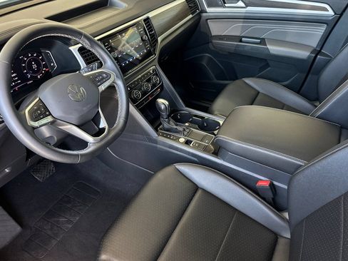 Used 2023 Volkswagen Atlas SE w/ Panoramic Sunroof Package FWD image 10