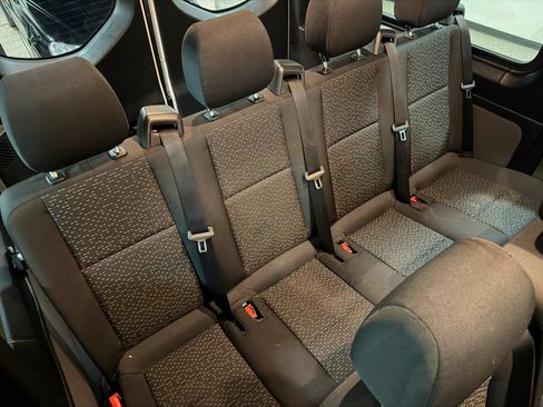 Used 2019 Mercedes-Benz Sprinter 2500 image 48