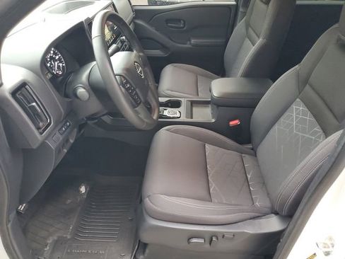 Certified 2026 Nissan Frontier SV w/ All-Weather Content Package AWD/4WD image 23