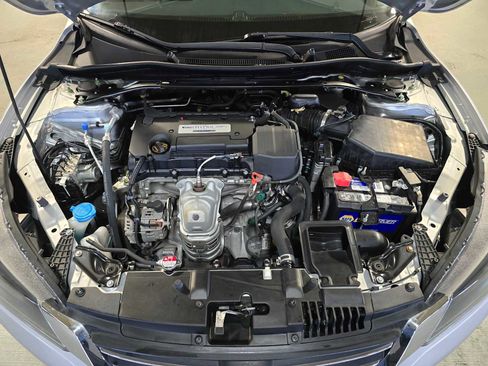 Used 2014 Honda Accord Sport image 9