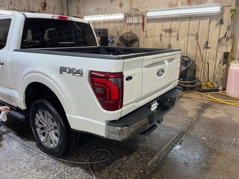 Used 2025 Ford F150 Lariat w/ Equipment Group 502A High image 5