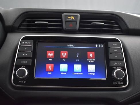 Used 2025 Nissan Versa S w/ Lighting Package image 10