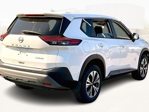 Used 2023 Nissan Rogue SV image 6