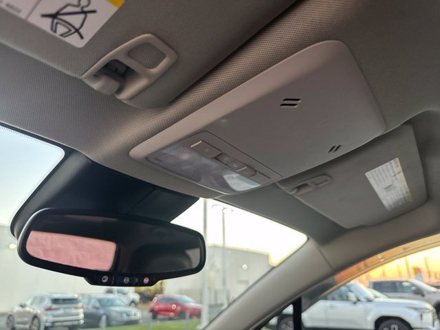 Used 2022 Buick Encore Preferred w/ Safety Package FWD image 12