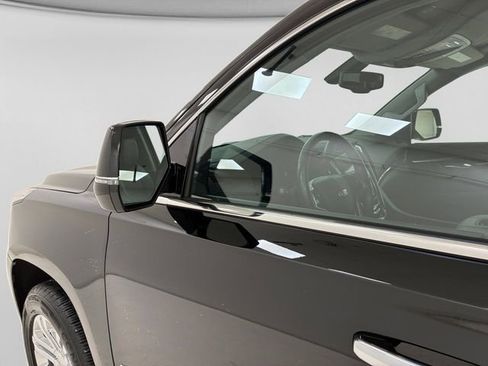 Used 2020 Cadillac Escalade Base image 10