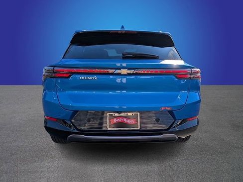 Used 2025 Chevrolet Equinox EV LT w/ Convenience Package image 4