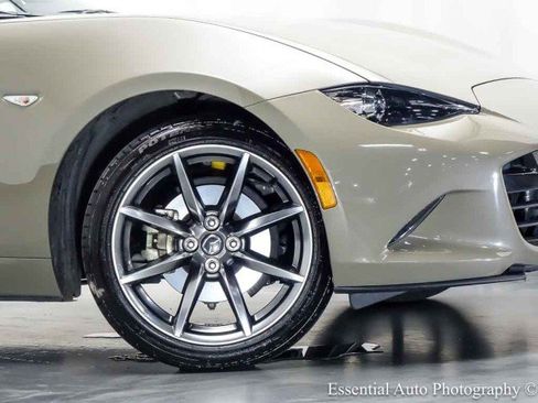 Used 2023 MAZDA MX-5 Miata Grand Touring RWD image 4