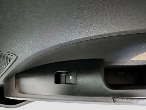 Used 2018 Hyundai Elantra SEL image 30