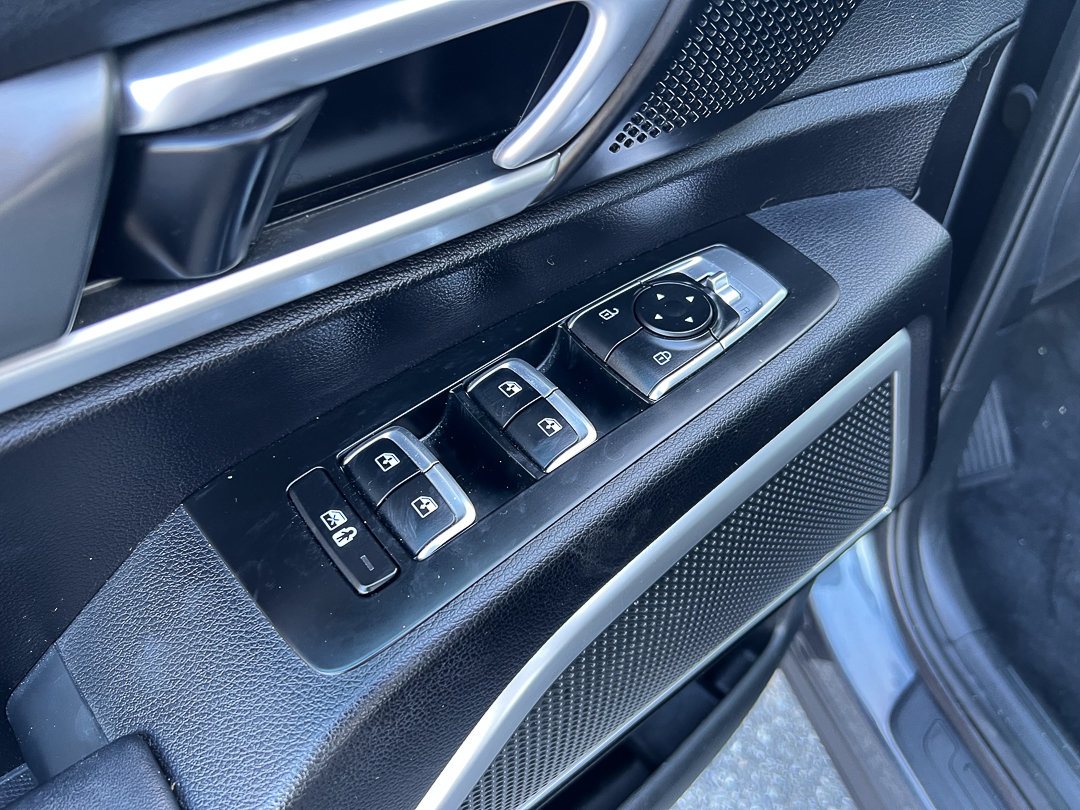 Used 2020 Kia Telluride LX AWD/4WD image 19