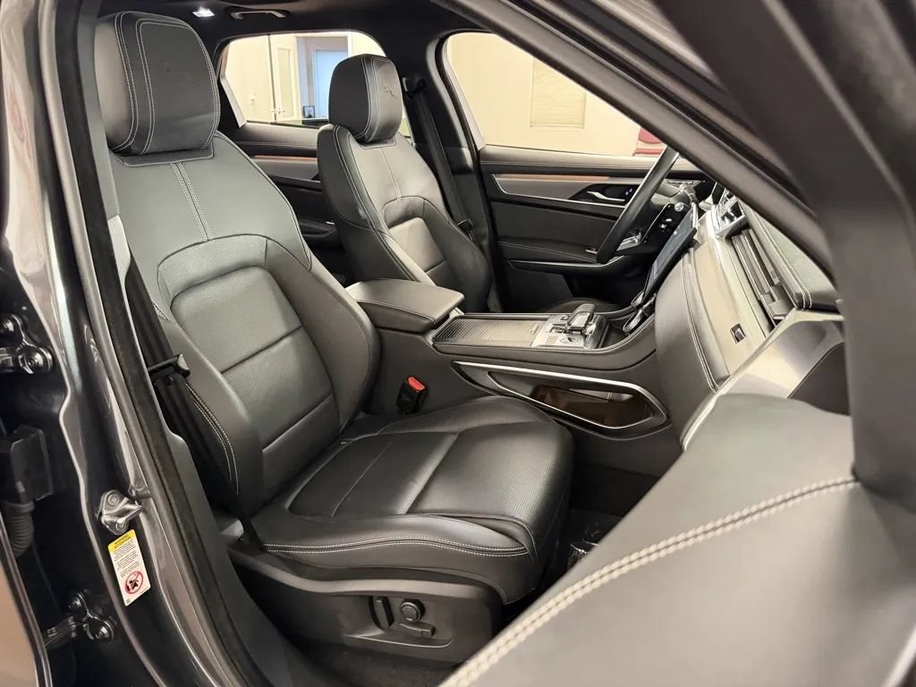 Used 2024 Jaguar F-PACE R-Dynamic S AWD/4WD image 44