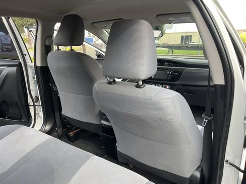 Used 2016 Toyota Corolla L image 30