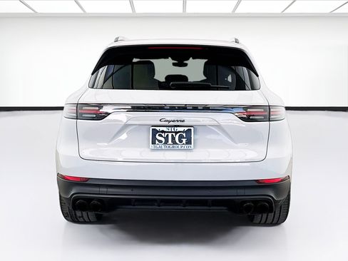 Used 2023 Porsche Cayenne Platinum Edition AWD/4WD image 5