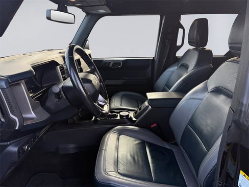 Used 2022 Ford Bronco Outer Banks image 10