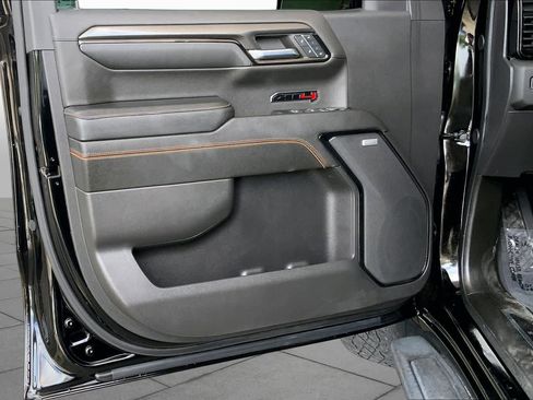 Used 2024 GMC Sierra 1500 AT4 w/ Technology Package AWD/4WD image 22