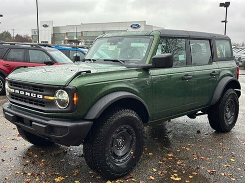 New 2025 Ford Bronco Base w/ Sasquatch Package image 2