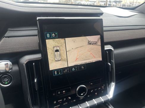 Used 2024 GMC Acadia Denali w/ Super Cruise Package image 15