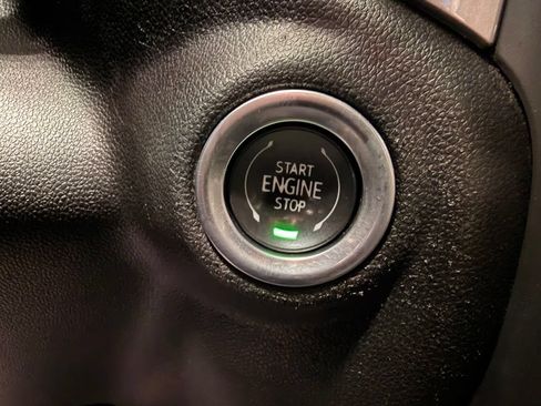 Used 2024 Chevrolet Silverado 1500 Custom AWD/4WD image 39