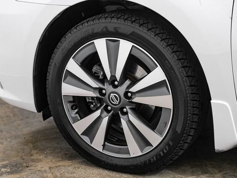 Used 2019 Nissan Sentra SV w/ Special Edition Package FWD image 52