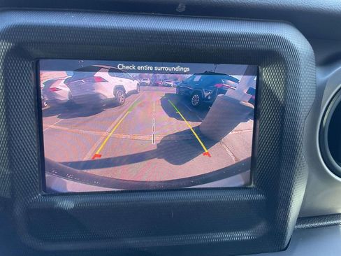 Used 2020 Jeep Wrangler Unlimited Sport S image 38