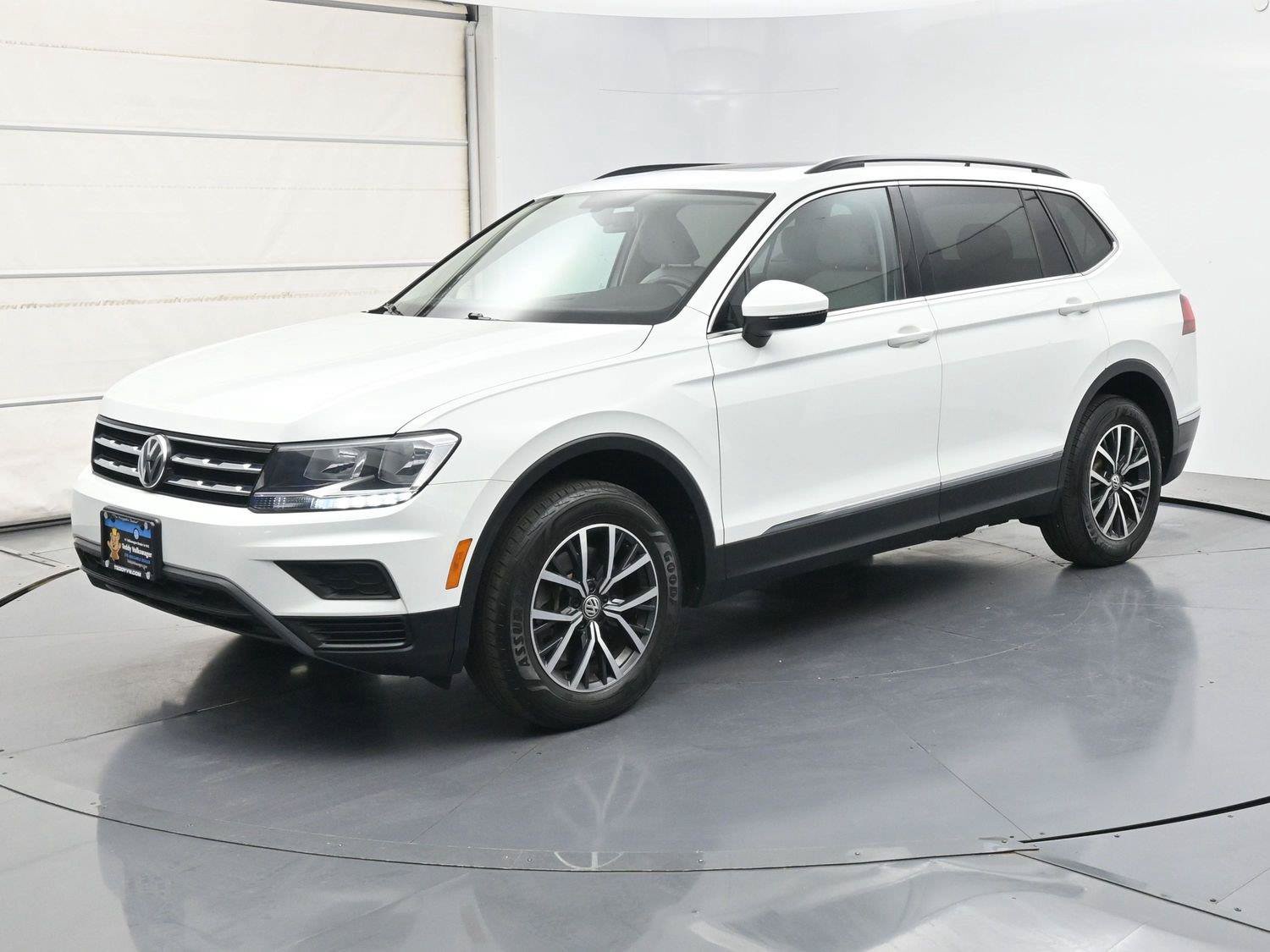 Used 2020 Volkswagen Tiguan SE w/ Panoramic Sunroof Package AWD/4WD image 1