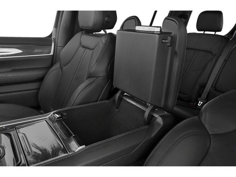 Used 2022 Jeep Wagoneer Series II w/ Rear Seat Video Group 1 image 9