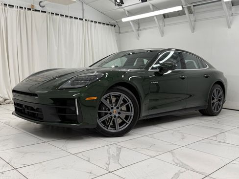New 2026 Porsche Panamera 4 AWD/4WD image 1