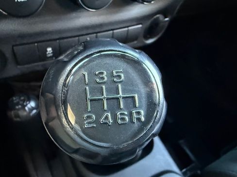 Used 2012 Jeep Wrangler Sport AWD/4WD image 8