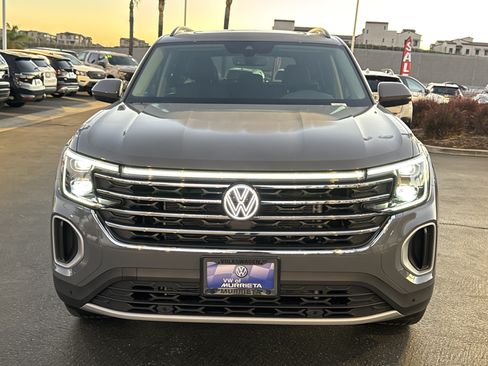 New 2026 Volkswagen Atlas SE FWD image 3