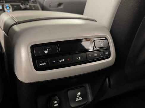 Used 2021 Hyundai Palisade SEL w/ Premium Package image 34