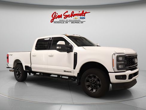 Used 2023 Ford F250 Lariat w/ Lariat Ultimate Package AWD/4WD image 2