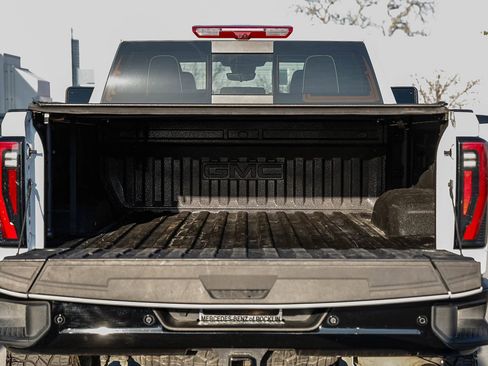 Used 2025 GMC Sierra 2500 AT4X w/ Snow Plow Prep/Camper Package image 27