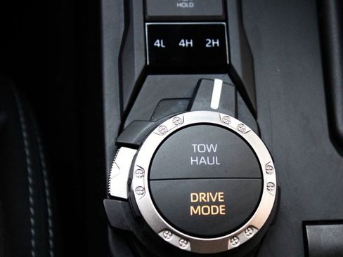 Used 2025 Toyota Tacoma TRD Sport AWD/4WD image 30