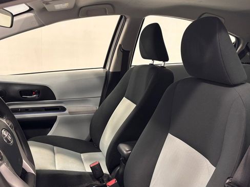 Used 2013 Toyota Prius C Three image 12