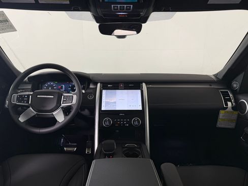New 2026 Land Rover Discovery Limited Edition AWD/4WD image 15