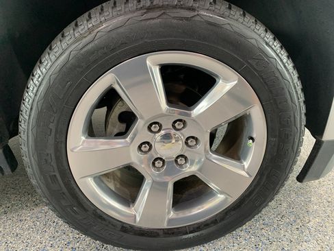 Used 2019 Chevrolet Tahoe Premier RWD image 38