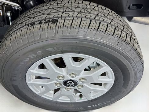 New 2026 Toyota Tacoma SR5 image 31