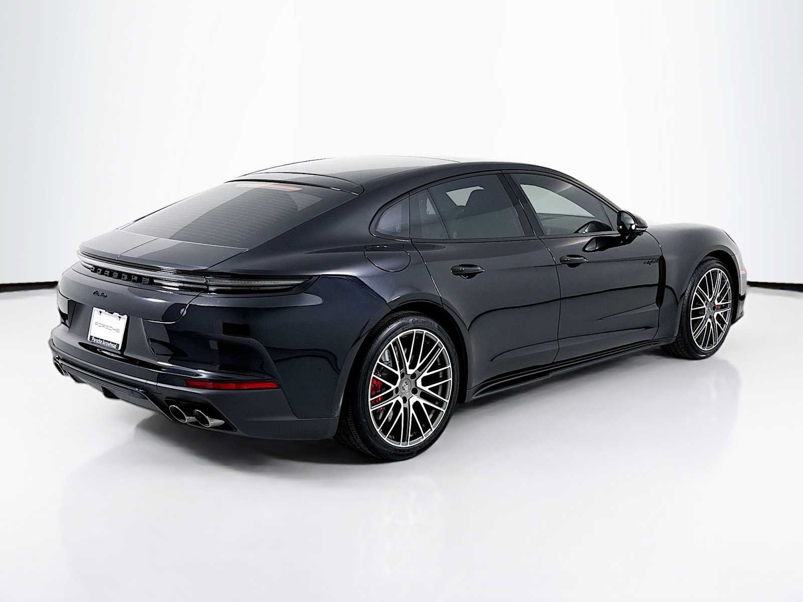 Used 2025 Porsche Panamera Turbo AWD/4WD image 9