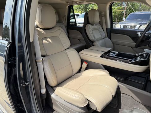 Used 2024 Lincoln Navigator L Reserve AWD/4WD image 21