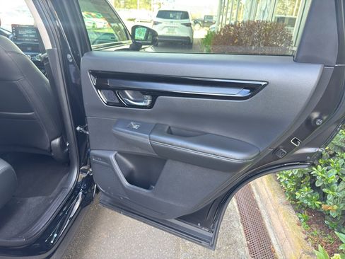 Used 2025 Honda CR-V EX-L image 18