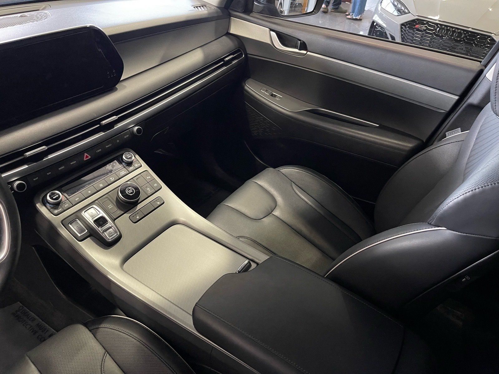 Used 2025 Hyundai Palisade SEL FWD image 27