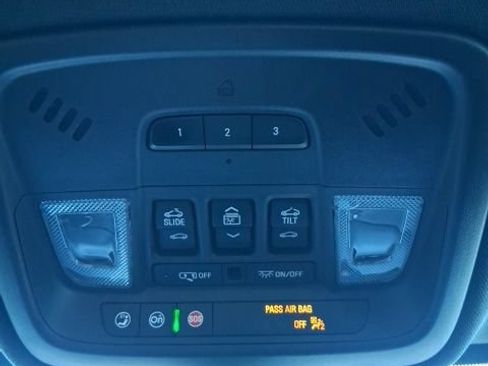 Used 2023 Chevrolet Traverse RS w/ LPO, Floor Liner Package AWD/4WD image 37