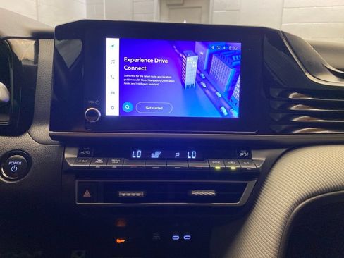 Used 2025 Toyota Camry SE w/ Convenience Package FWD image 14