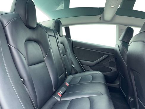 Used 2023 Tesla Model 3 Standard Range image 33