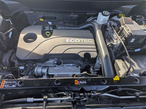Used 2022 Chevrolet Equinox LT image 39